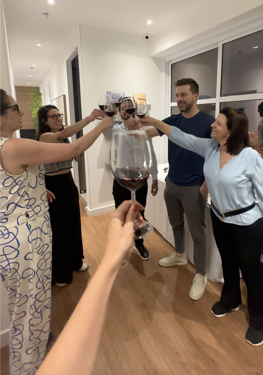 Confraternização entre dentistas e equipe ao final da imersão